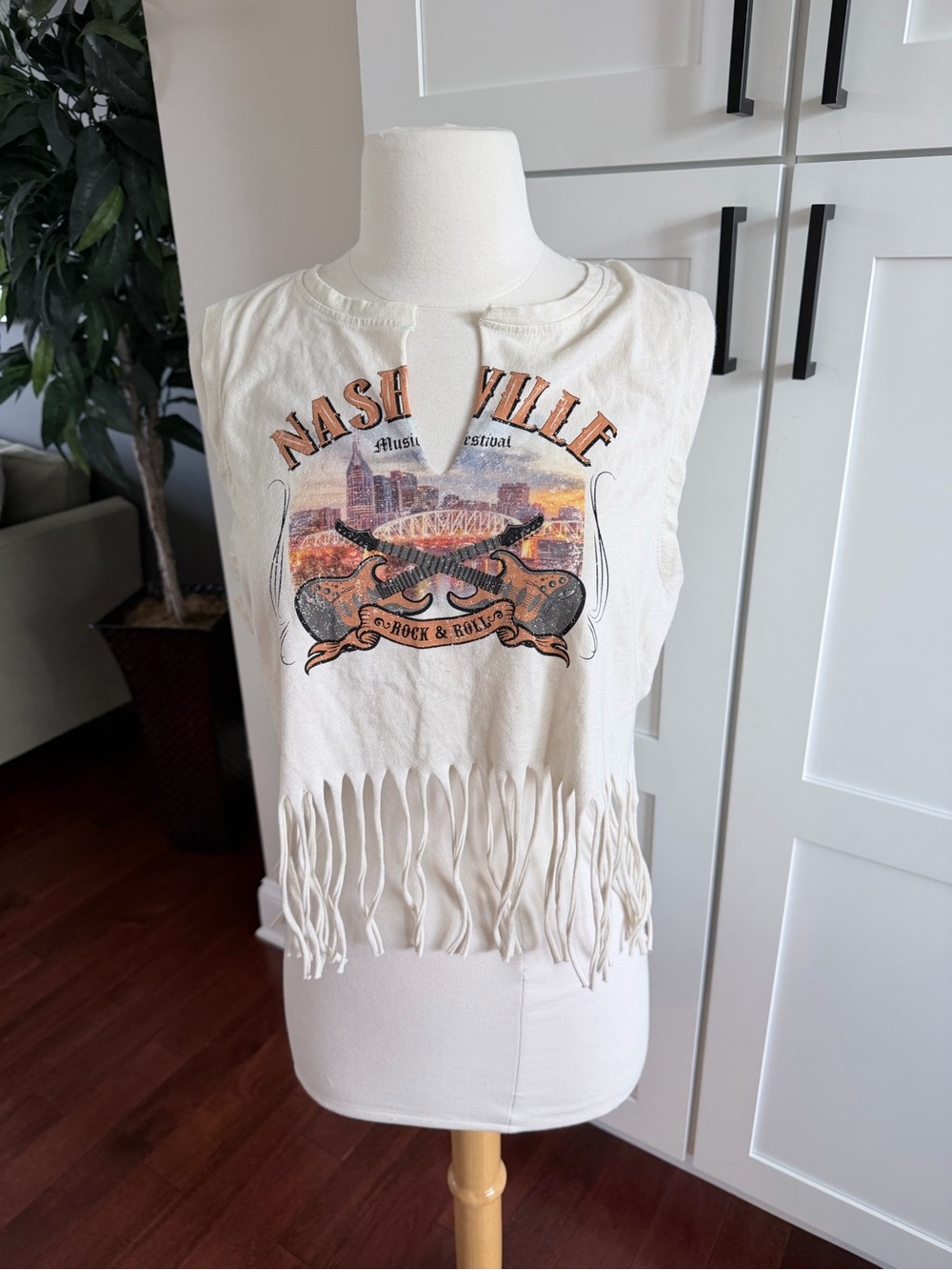 Recycled Threads Nashville Music Festival Fringe Graphic Muscle Tank XL